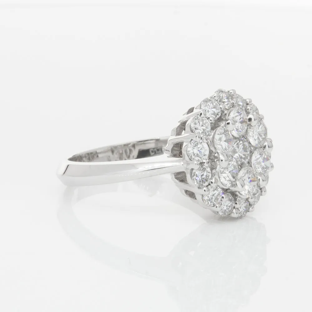 18ct White Gold Diamond Cluster Ring