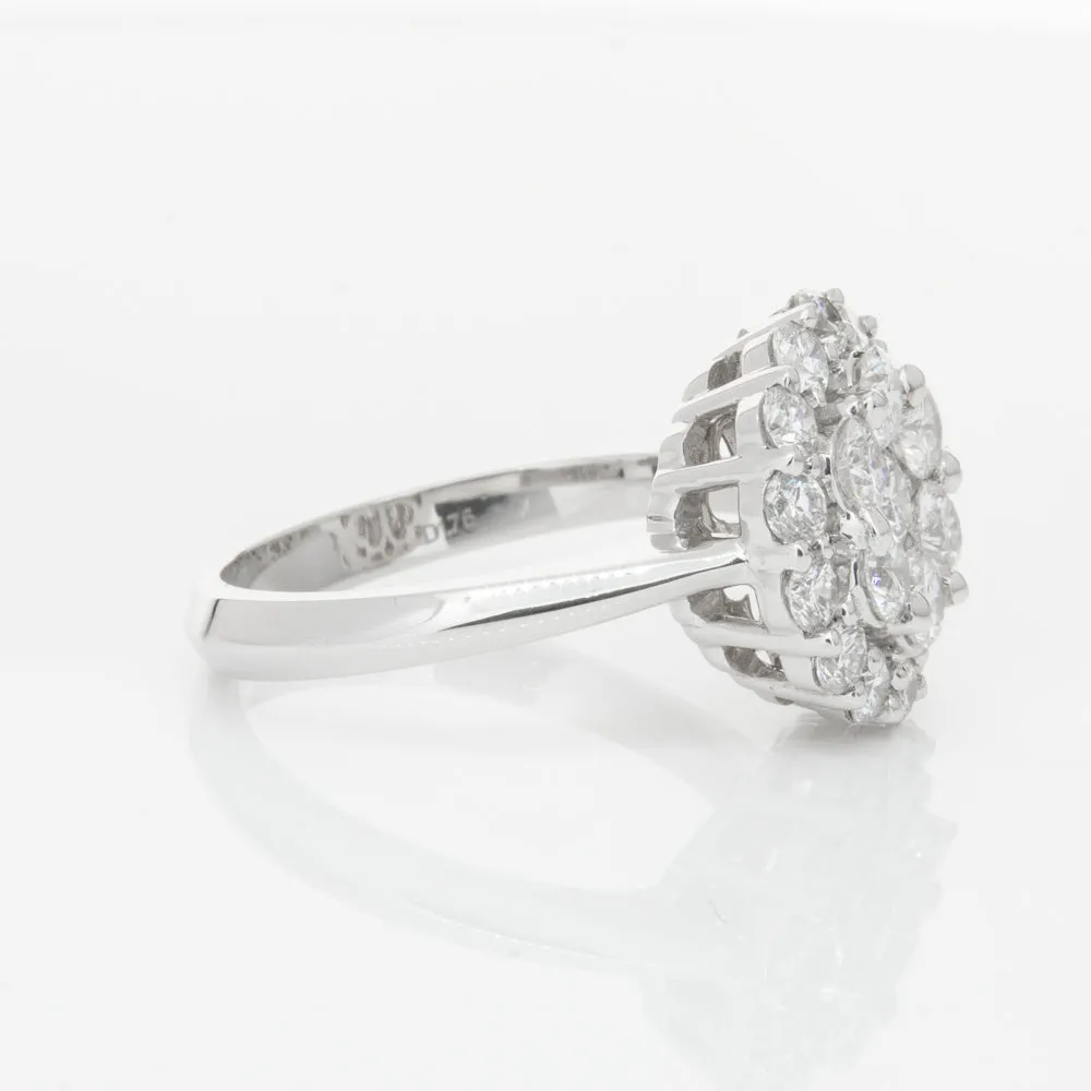 18ct White Gold Diamond Cluster Ring