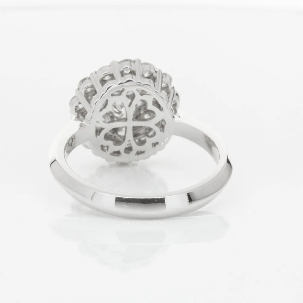 18ct White Gold Diamond Cluster Ring