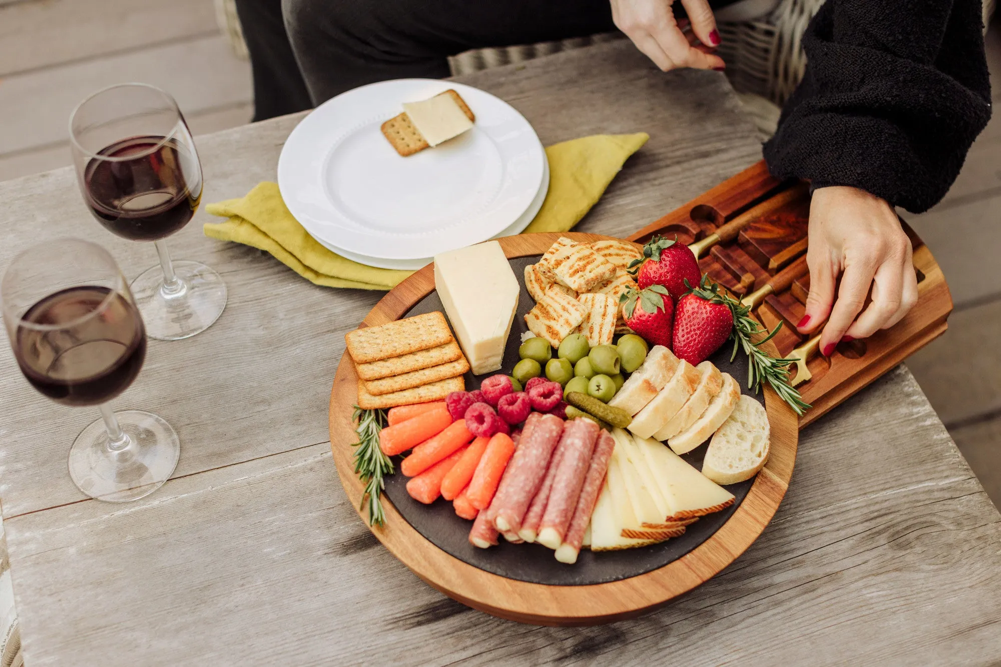 Atlanta Braves - Insignia Acacia and Slate Serving Board with Cheese Tools