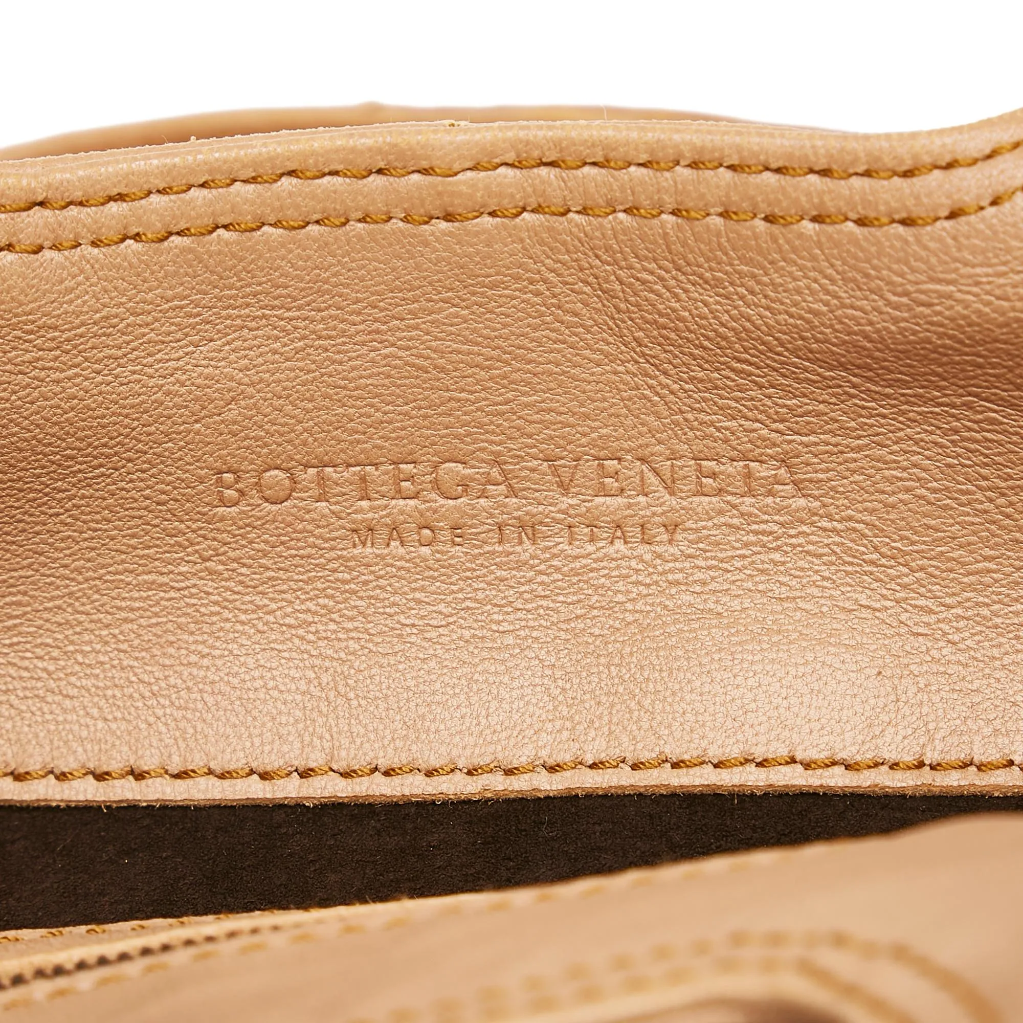 Bottega Veneta Intrecciato Handbag (SHG-37508)