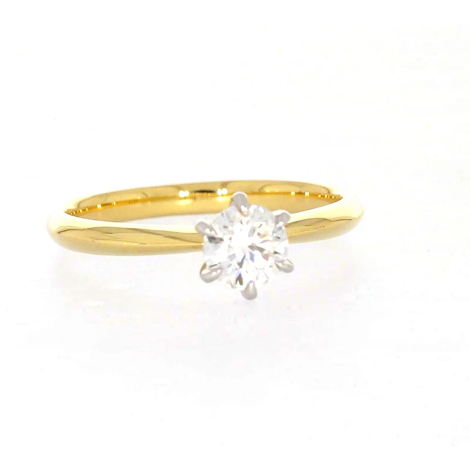 Celebration 18ct Yellow Gold Round Brilliant Cut 1/2 Carat tw of Certified Lab Grown Diamonds Ring