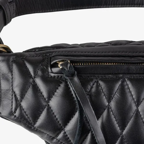 Diamond Stitched Leather Waist Bag - Black IHE-45-BLK