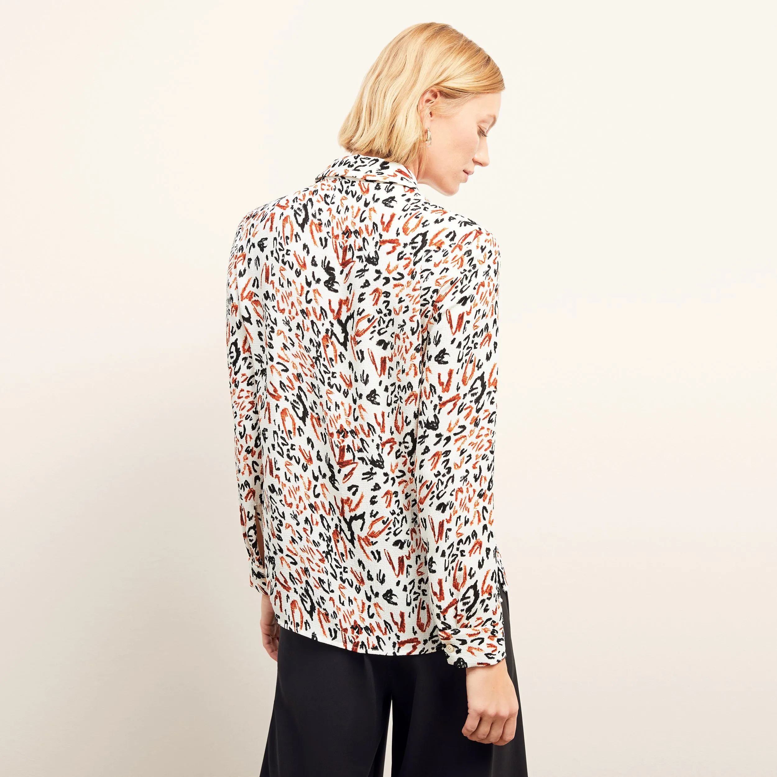 Lagarde Shirt - Pebble Crepe :: Leopard Sketch