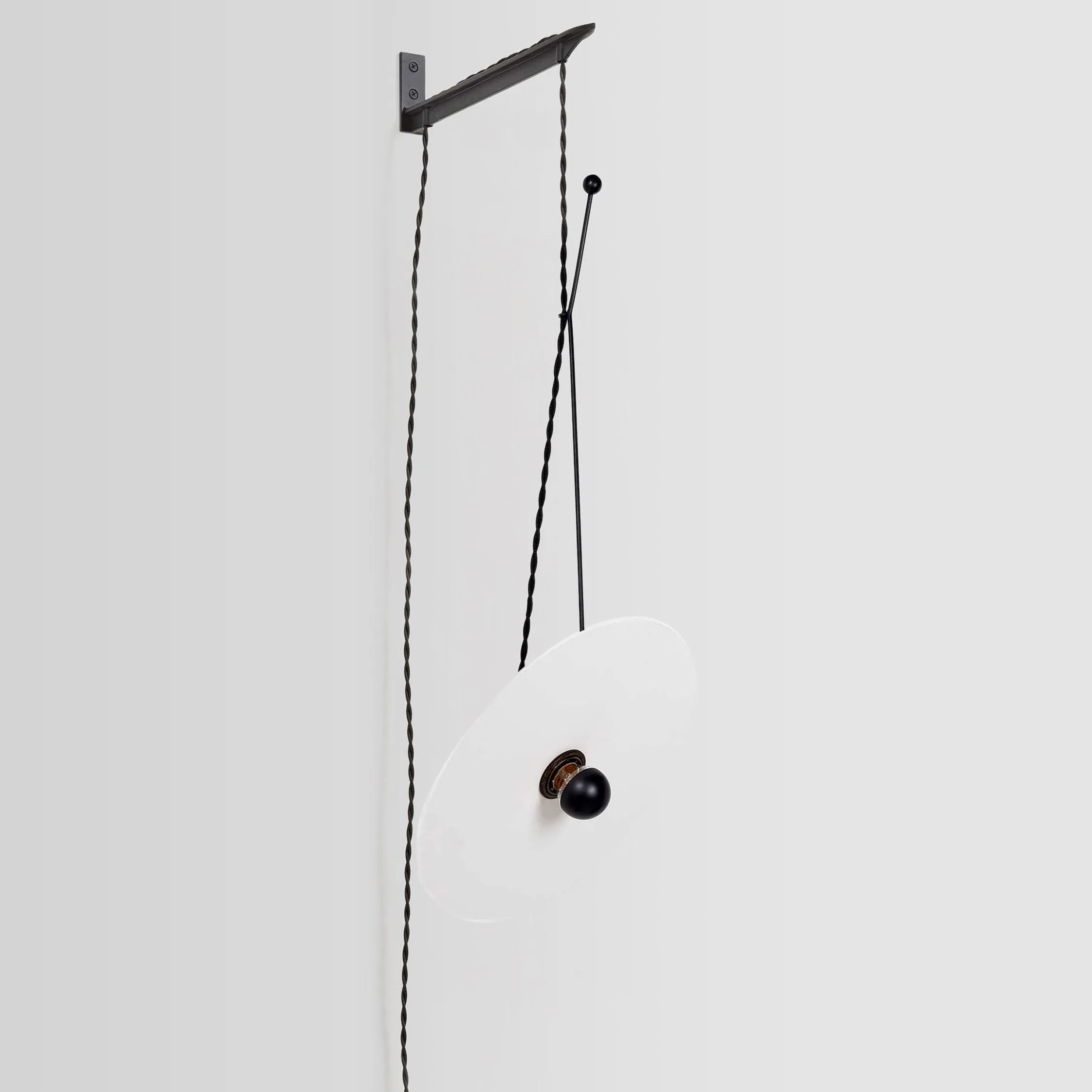 Luna L2 - Wall Lamp with bracket