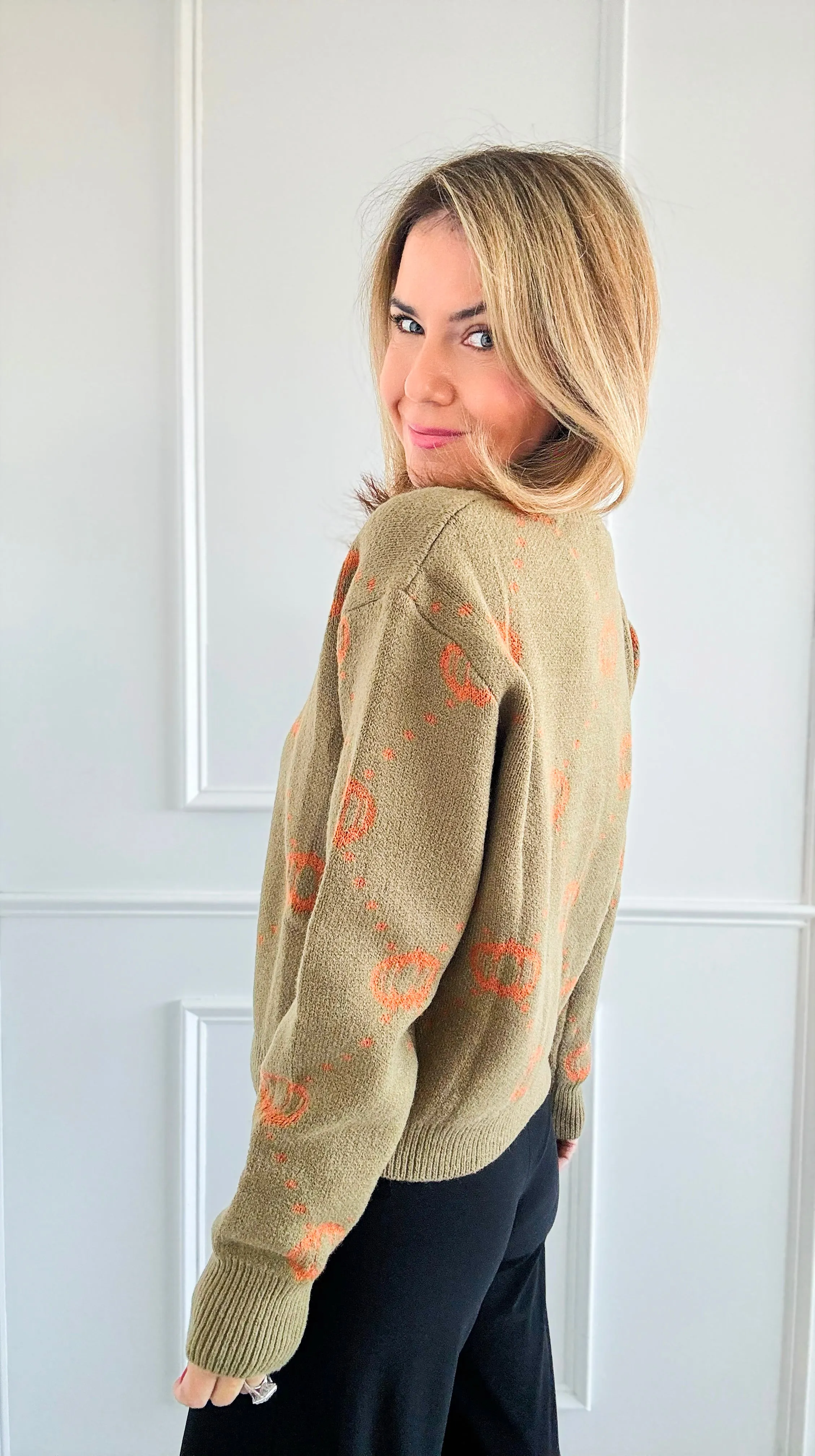 Pumpkin Sweater - Olive