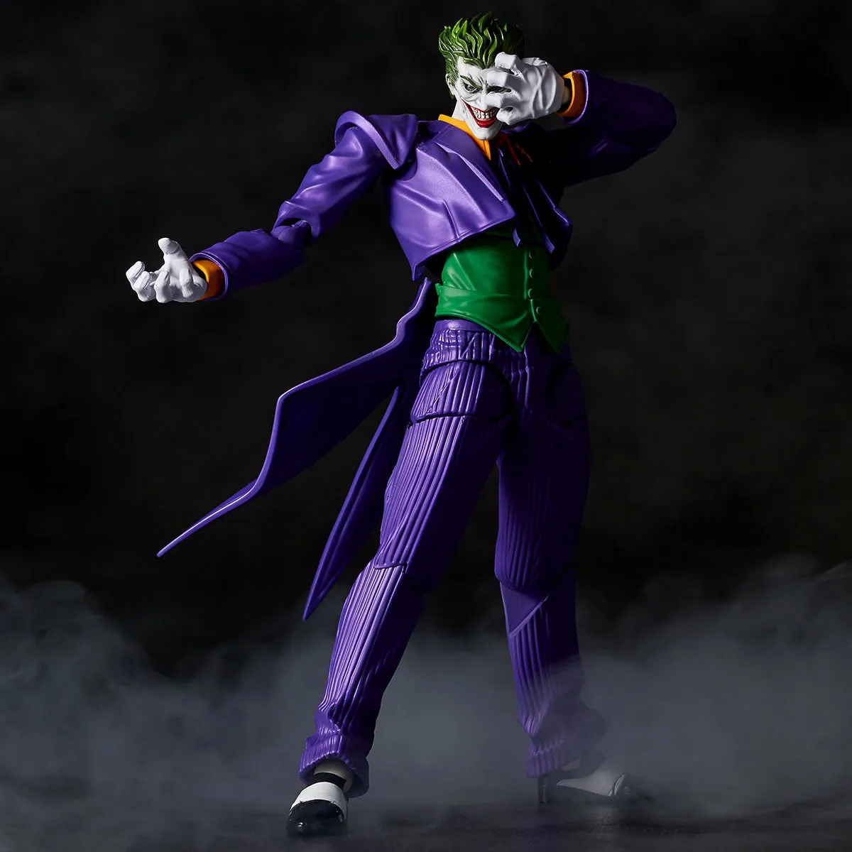 Revoltech Amazing Yamaguchi DC Heroes Joker Ver. 1.5