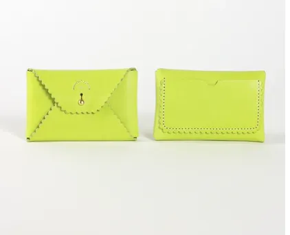 Scallop card wallet