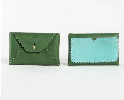 Scallop card wallet