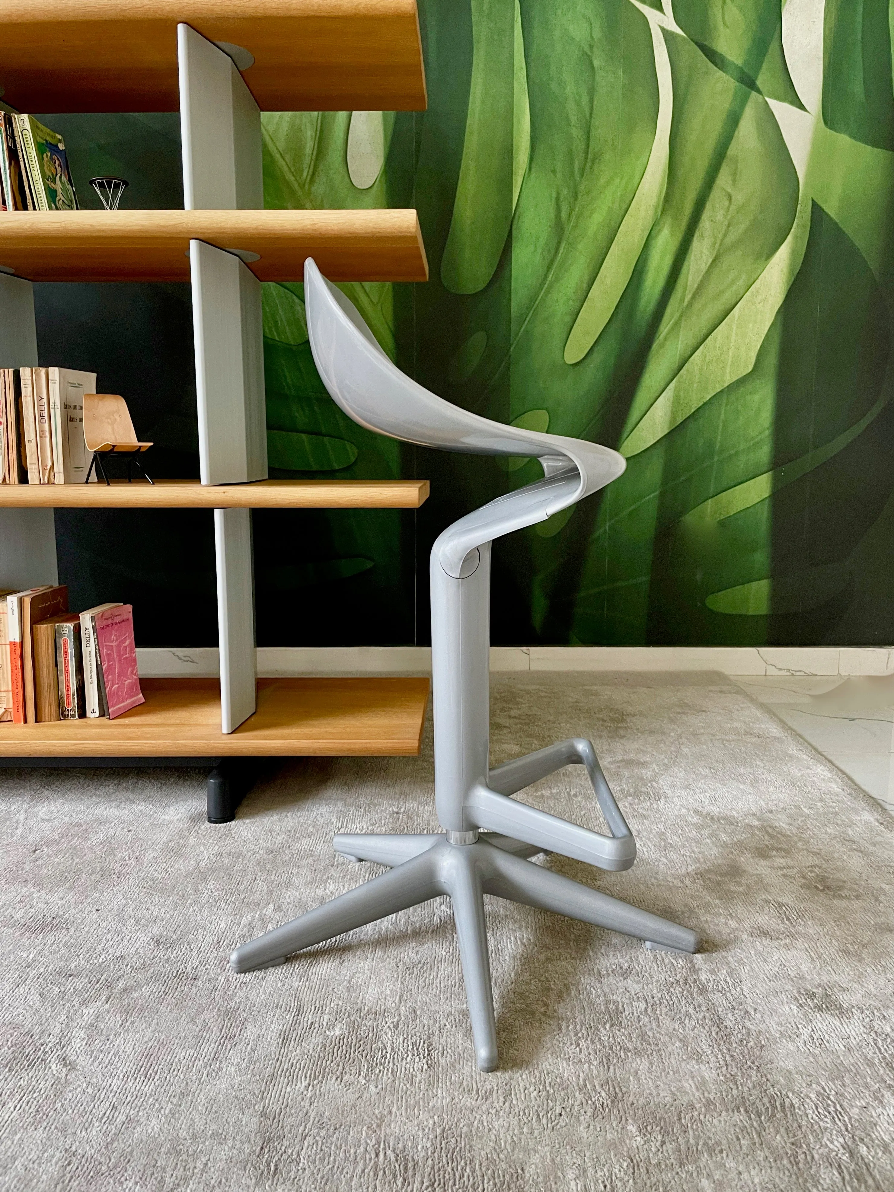 Spoon Stool Grey