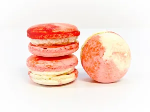 Strawberry Cheesecake Vegan Macarons