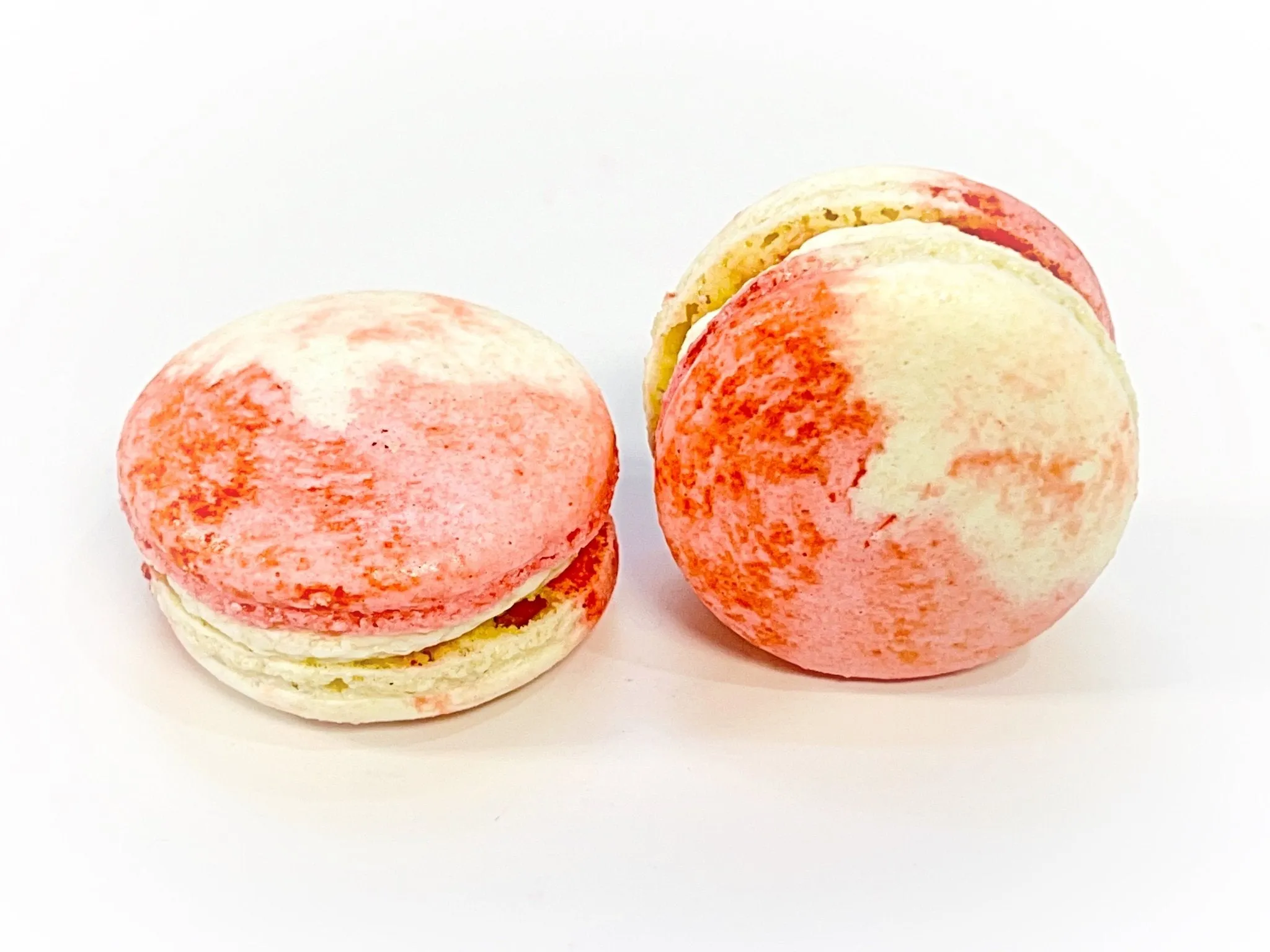 Strawberry Cheesecake Vegan Macarons